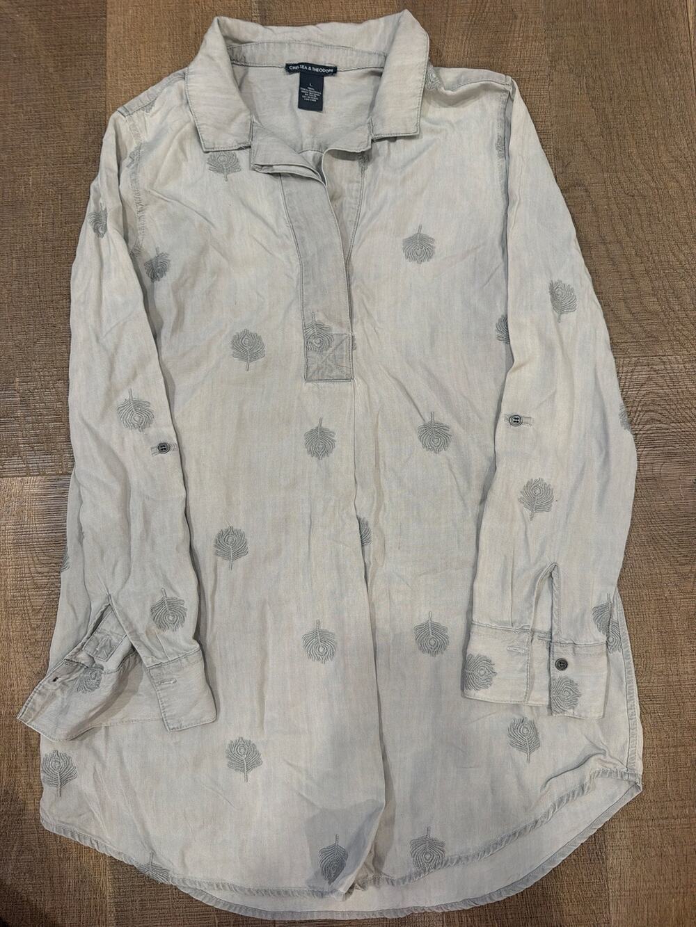 Blouse for women’s by Chelsea and Theodore